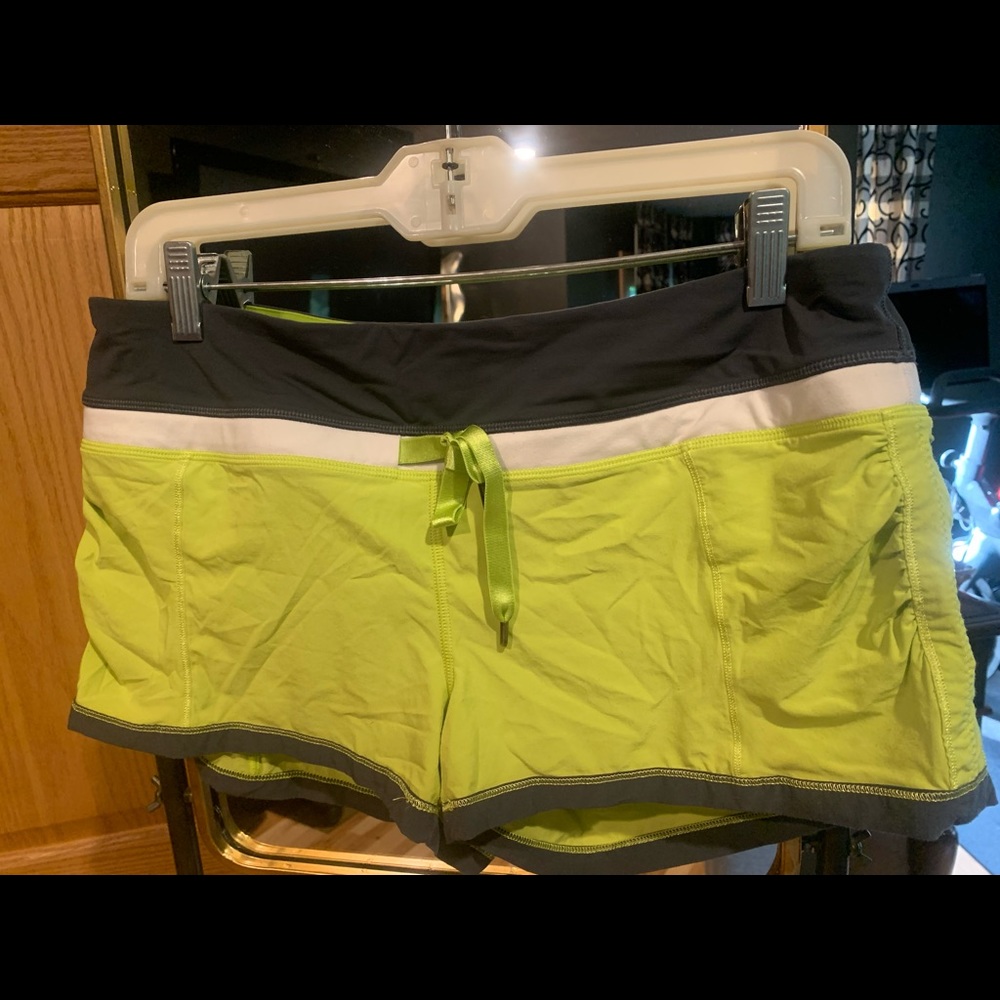 LuLu Lemon shorts. Size 8, run small, very light pilling on the bum.